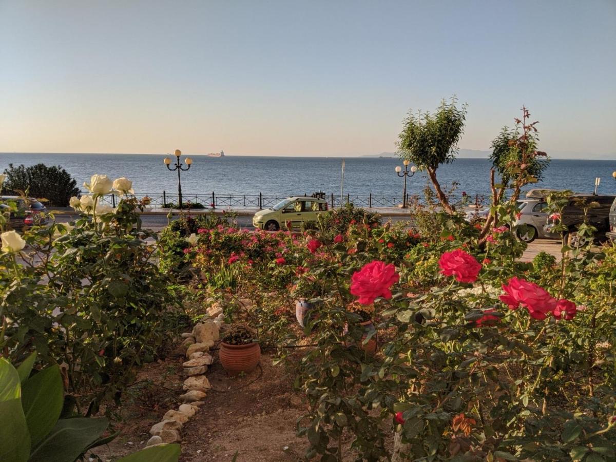 Luxurious Sea View Apartment Pireu Exterior foto